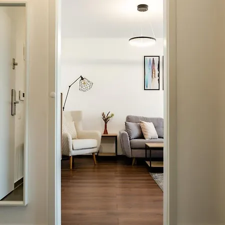 B&v 55 Qualis - Luxury Mountain Escape Apartment *