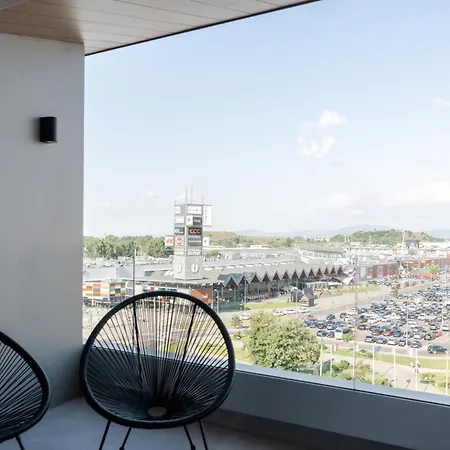 B&v 55 Qualis - Luxury Mountain Escape Apartment Brasov